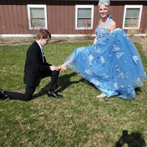 Meet your Posher, Kim